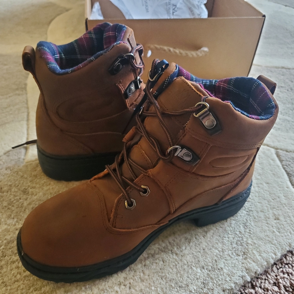 Mountain Horse winter paddock riding boots - brand new with box